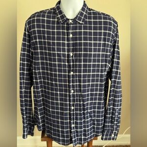 FRANK & EILEEN Paul Cotton Flannel Shirt - Navy Blue Plaid 
Men’s Large